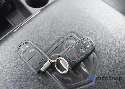 2015 Ram 1500 Laramie из США, поврежденный, VIN 1C6RR7NT7FS714057